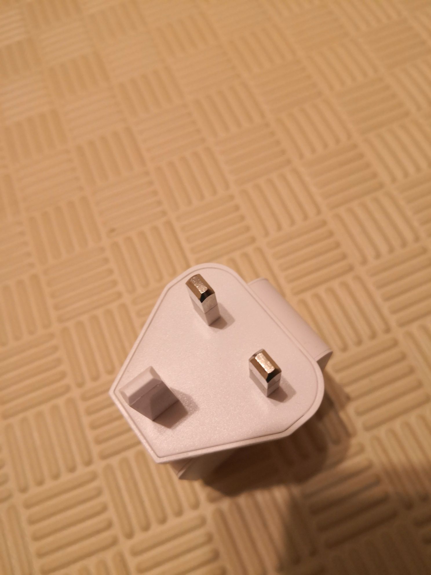 adaptor monarch US-UK USB C