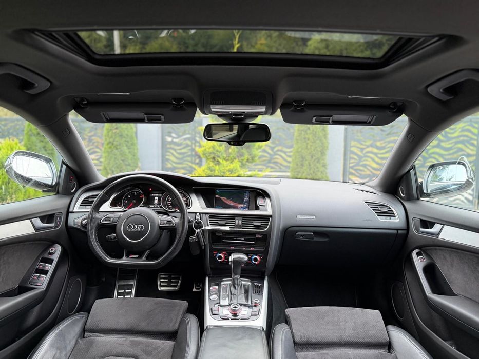 Audi A5 S-line/ Trapa /B&O /Distronic / Quattro / Camera / KeyLessGO /