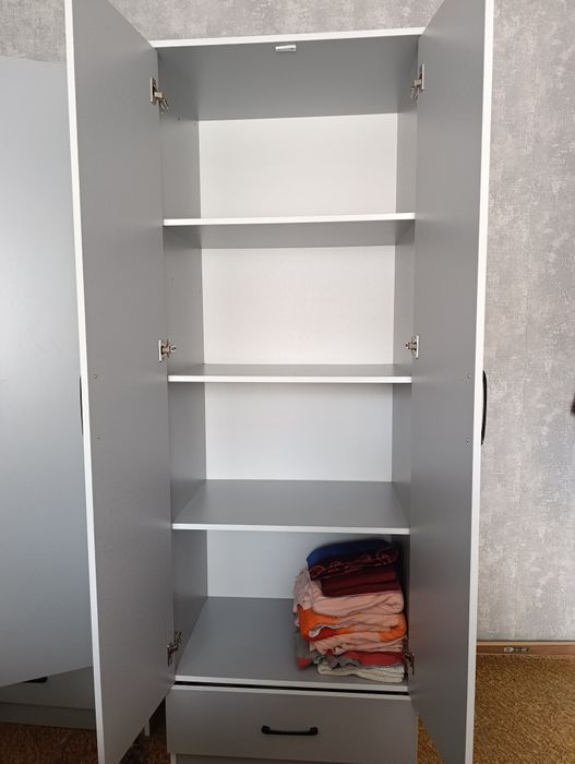 Продам шкаф бельевой