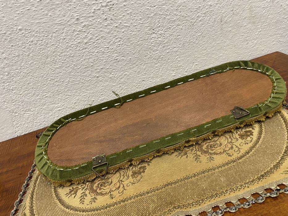 Френска барокова закачалка с месингови куки