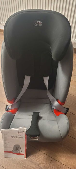2 scaune masina Britax Romer Advansafix II, pret per buc