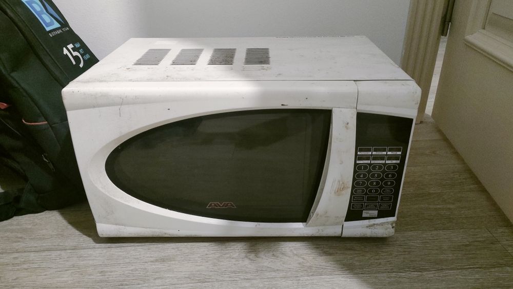 Микроволновка AVA
