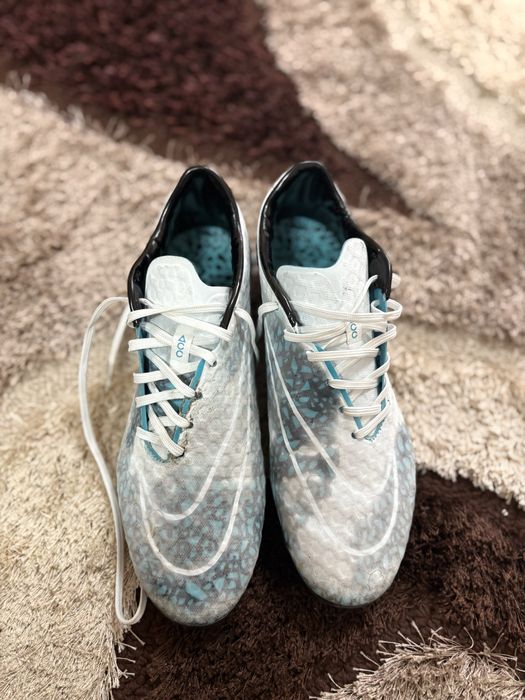 Ghete fotbal nike Hypervenom
