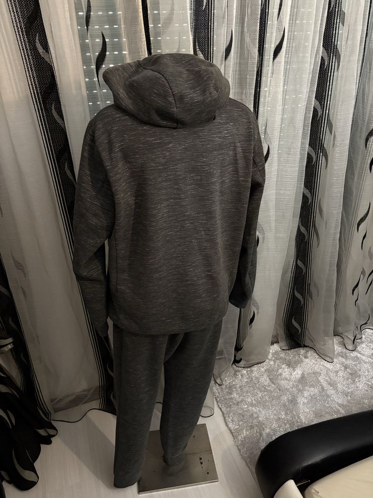 Uniqlo анцузи