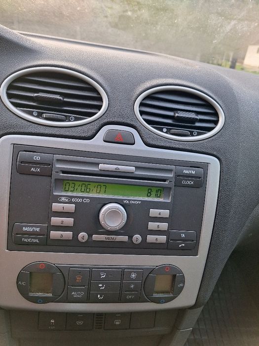 Vând Ford Focus 1.6 tdci