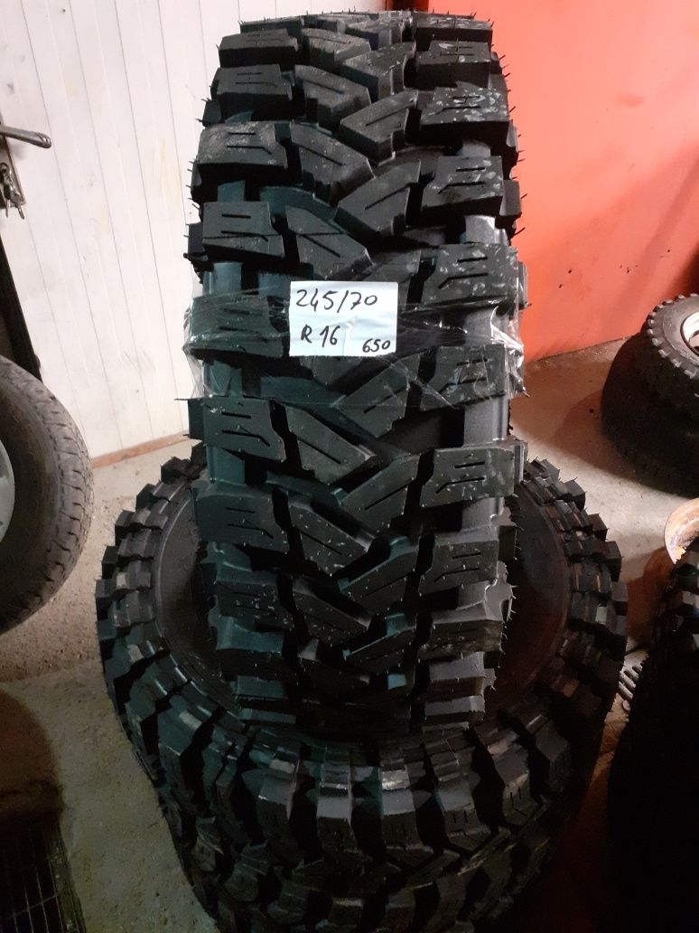 Texxan.Trepador 265 70 r16 off road