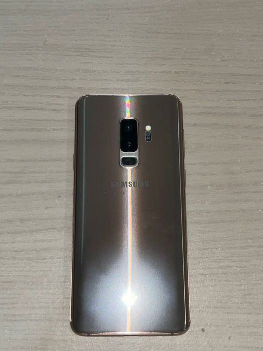 Продам Samsung Galaxy S9+