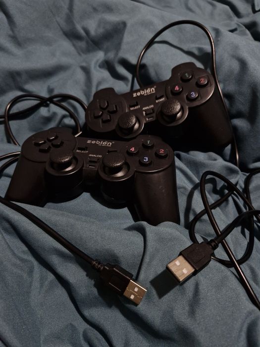 Игровой джойстик/ геймпад