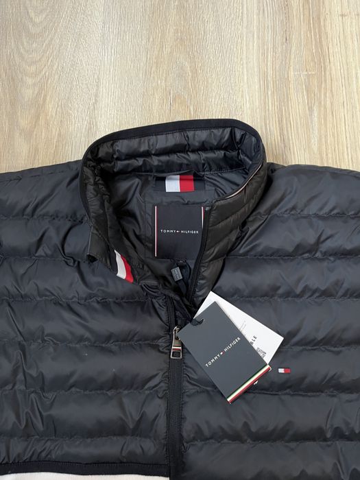 Tommy Hilfiger мъжко яке с пера ново с етикет