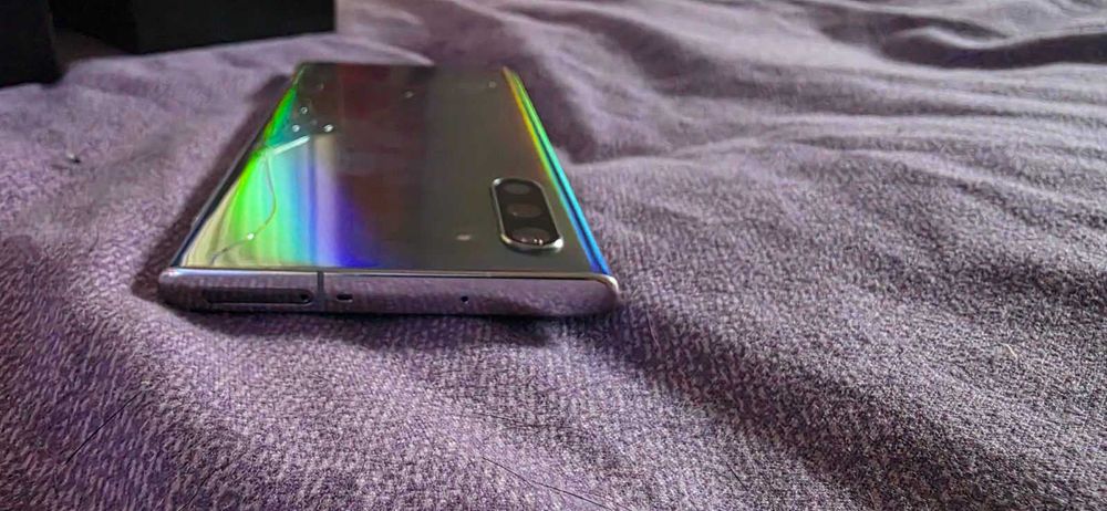 Samsung Galaxy Note 10 8GB RAM 256GB  Aura Glow ПЪЛЕН КОМПЛЕКТ!