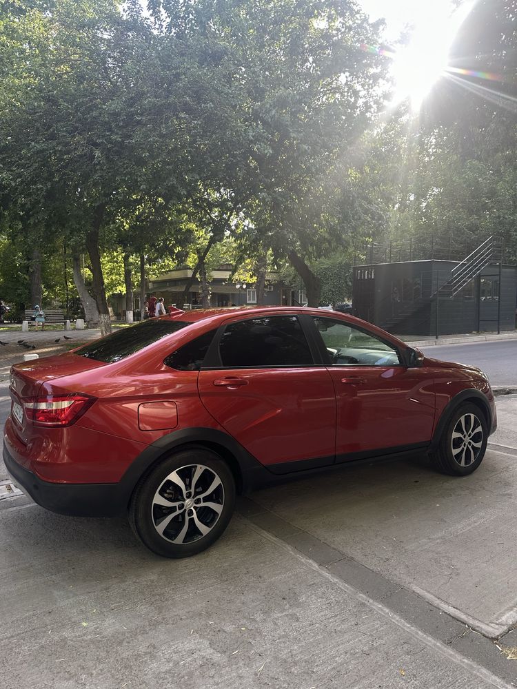 Lada Cross FULL