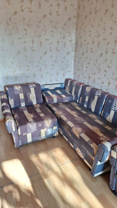 Отдам диван и 2 кресла бесплатно