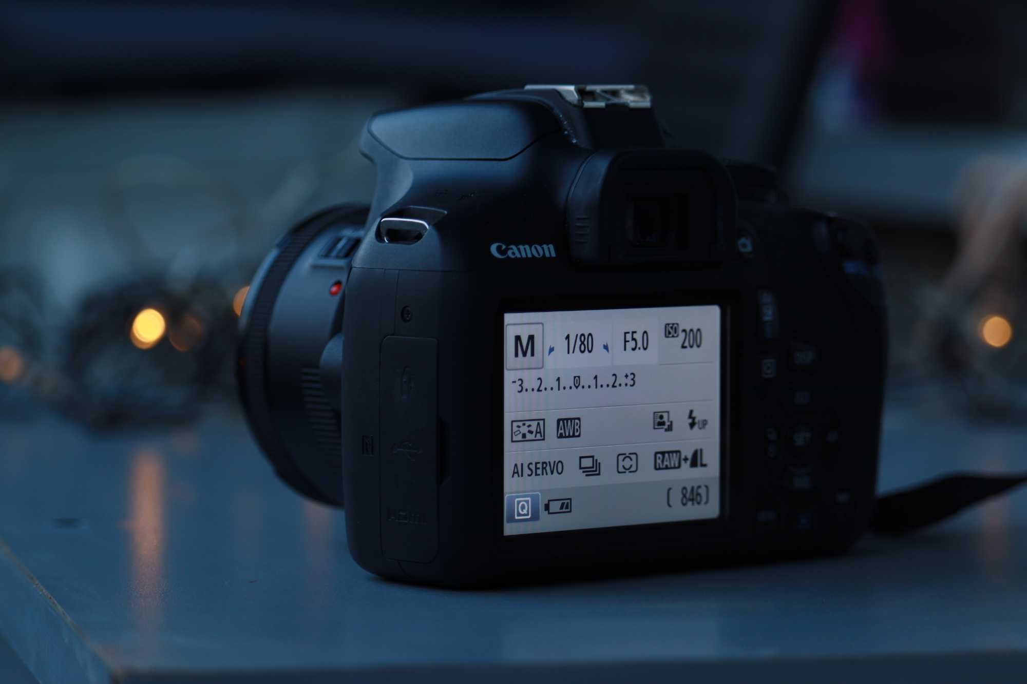 Фотоапарат Canon EOS 2000D + 50mm EF lens