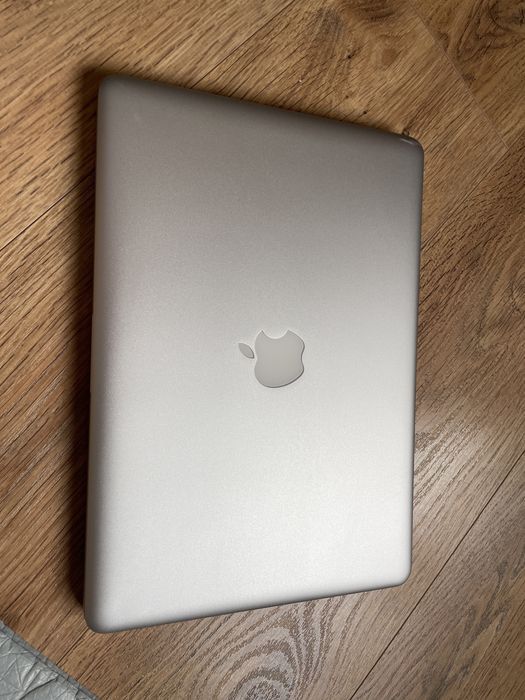 Macbook pro Mid 2012 като нов