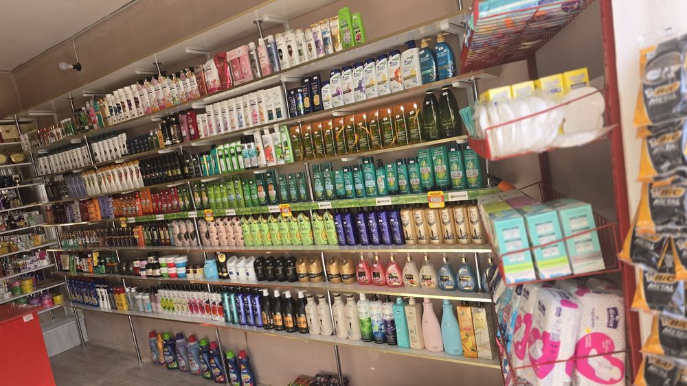 Тайёр Бизнес сотилади. Урганч дехкон бозорда жойлашган магазин