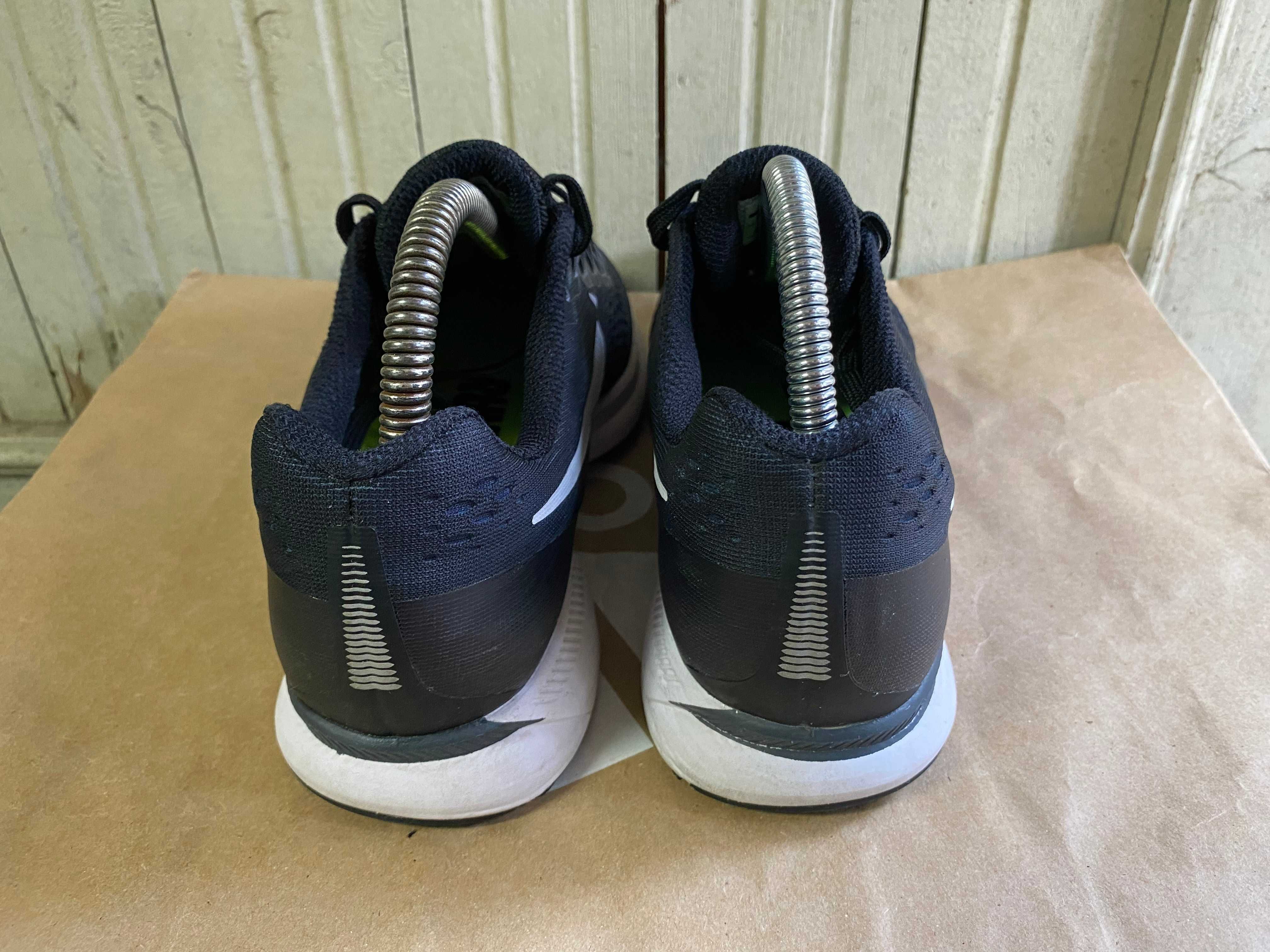 ''Nike Air Zoom Pegasus 34''оригинални маратонки 40 номер