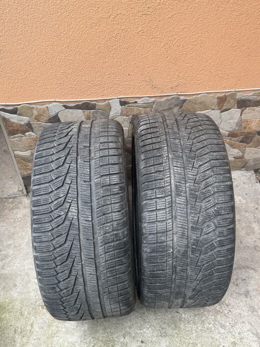 Продавам зимни  гуми 18,245 40  255 35