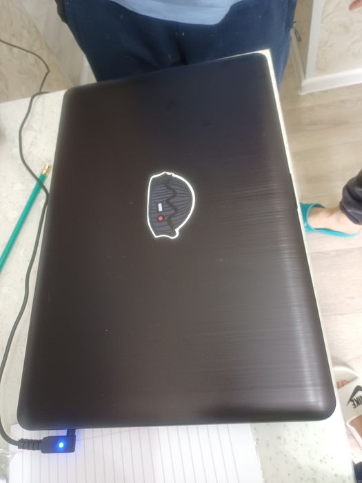 Ноутбук отличный