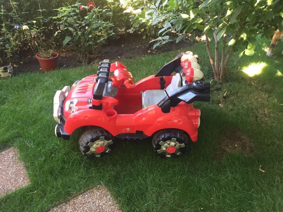 Mașinuța electrică