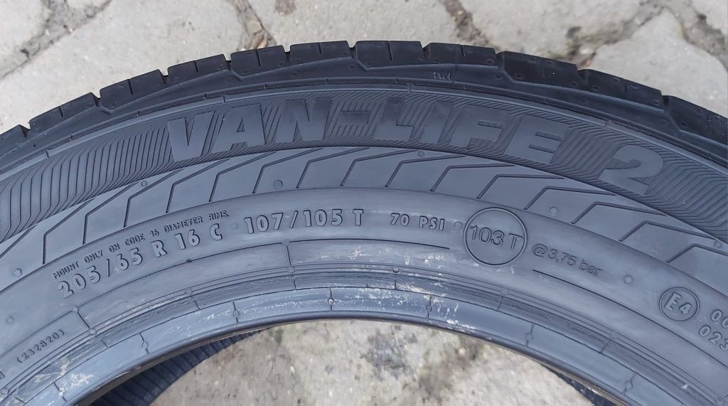 Set 2buc 205/65 R16C Semperit Van-Life2 vară