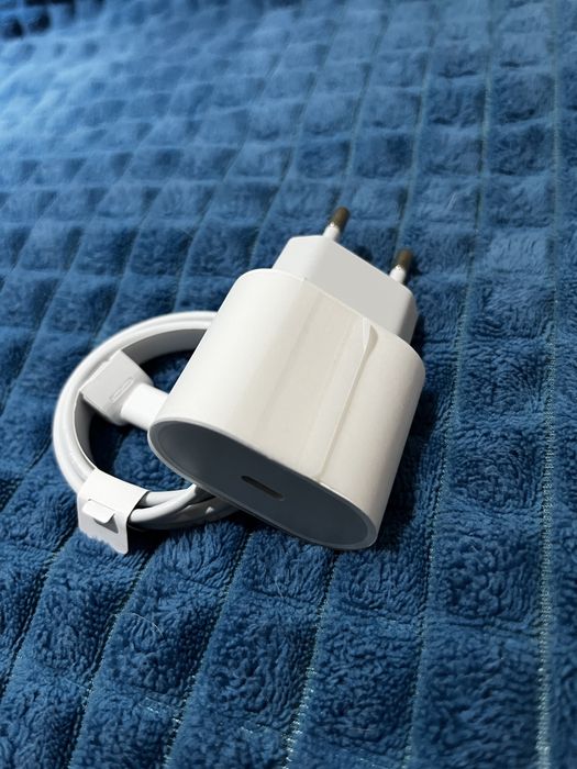 Зарядно за iphone не използвано!