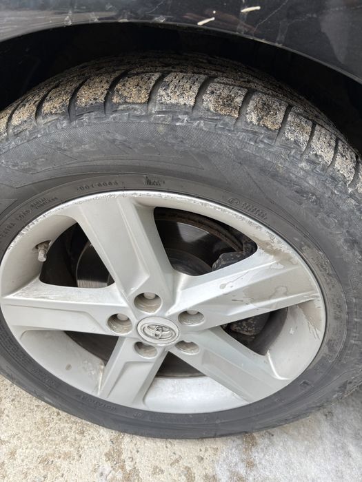 Резина зимняя на 17