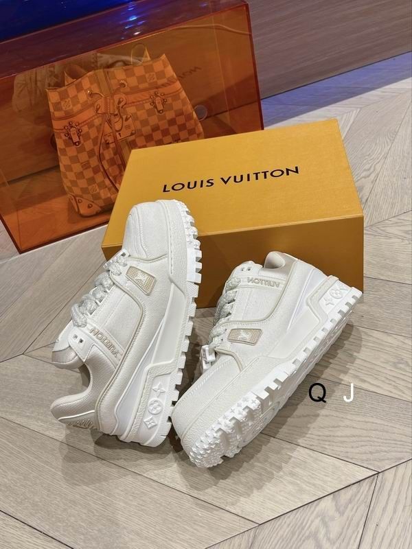 Papuci Louis Vuitton, Calitate Premium, Icarus Brands
