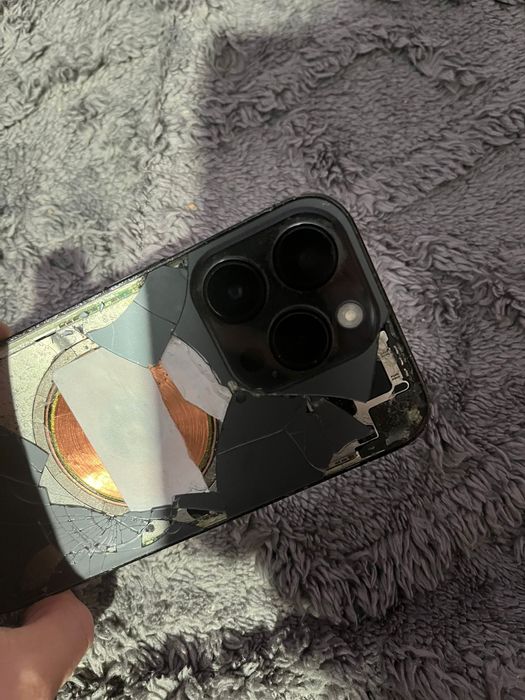 iphone 14 pro cu defect spate
