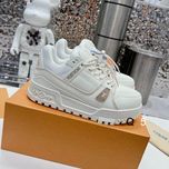 Papuci Louis Vuitton, Calitate Premium, Icarus Brands