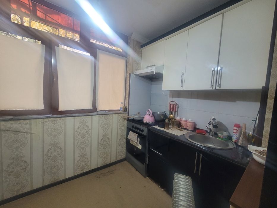 Продаётся 3х комнатная квартира Партсъезд