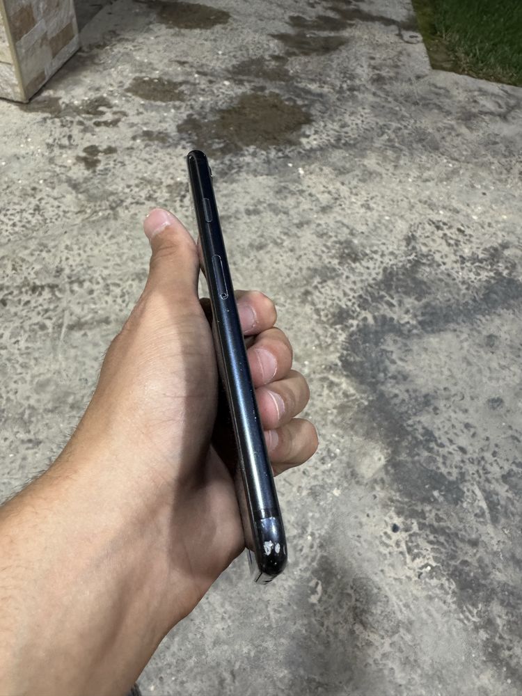 iPhone SE 2020 SOTILADI