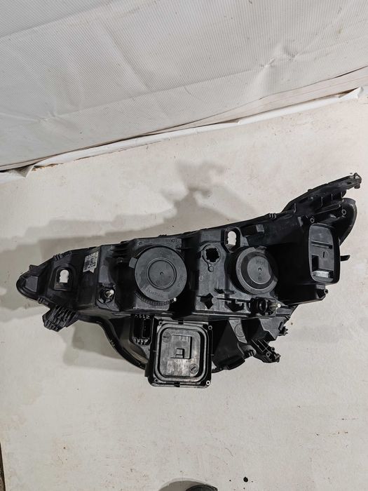 Far dreapta, Renault Megane 4, Cod 260107670R.