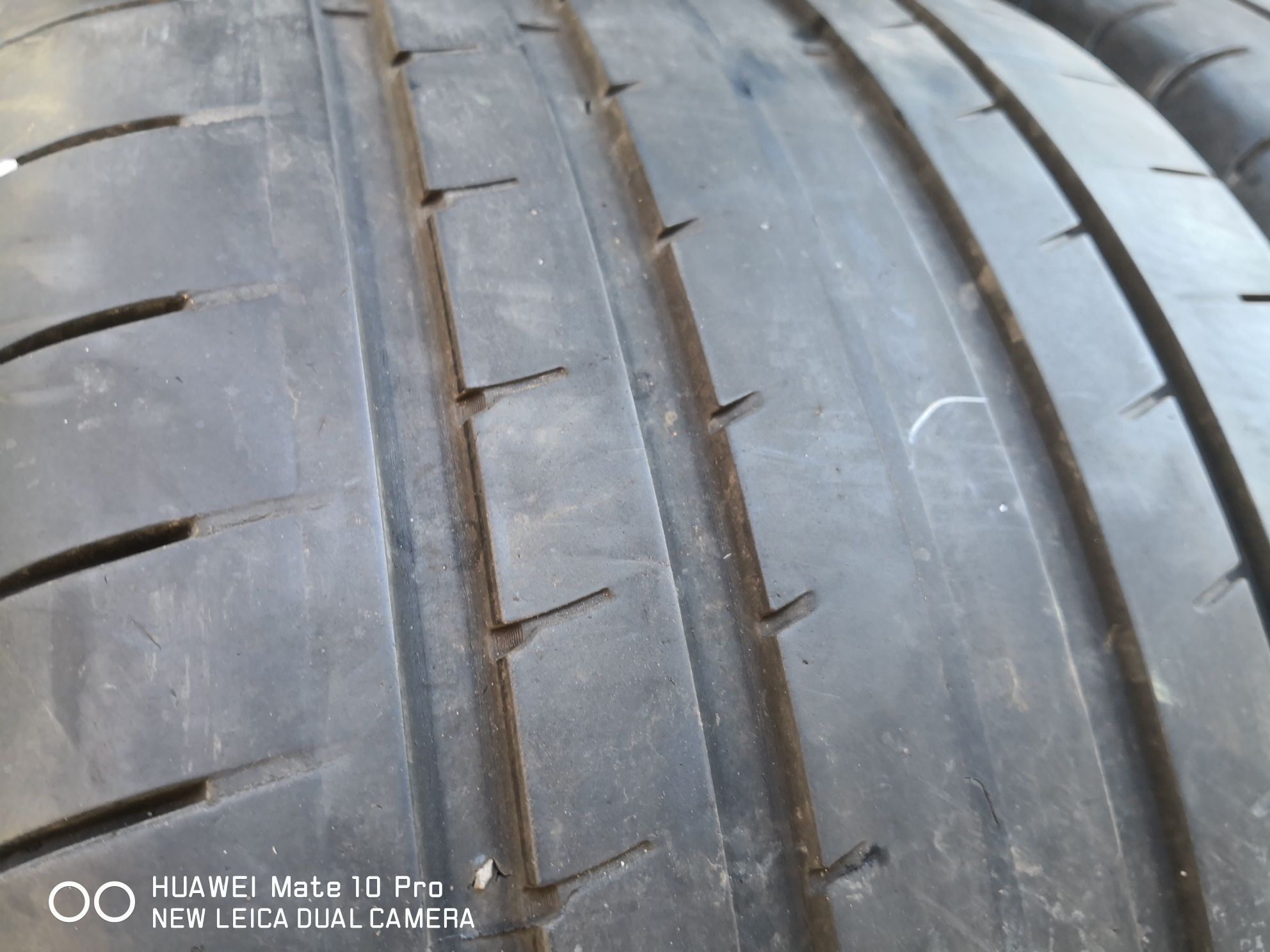 245 35 20 цола предни 275 30 20 задни гуми спорт пакет Goodyear