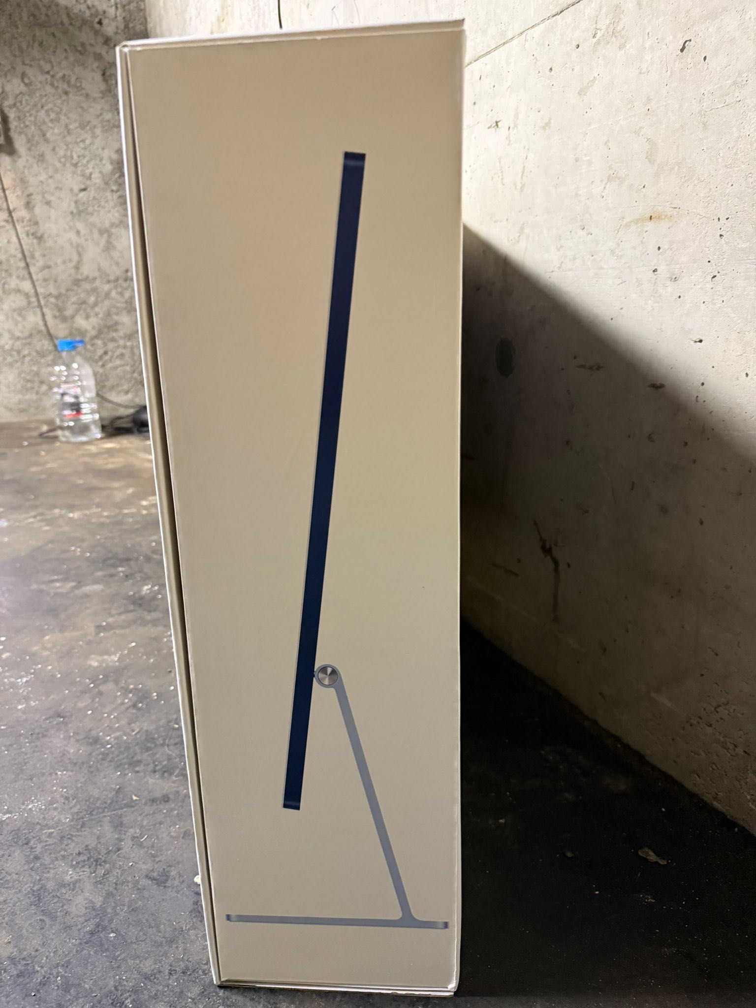Apple IMac 2023 m3 8core Чисто нов