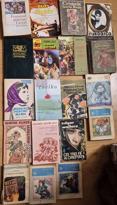 Diverse carti de vanzare