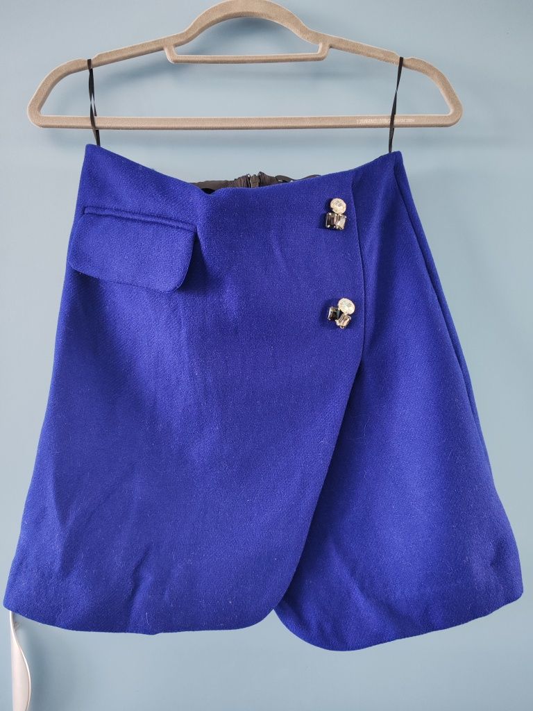 Пола Avin Passion blue wool