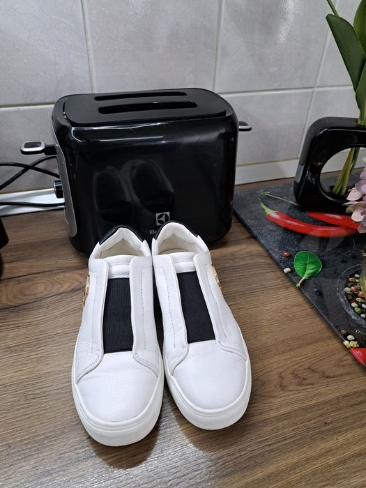 Pantofi sport din piele Karl Lagerfeld mas 36