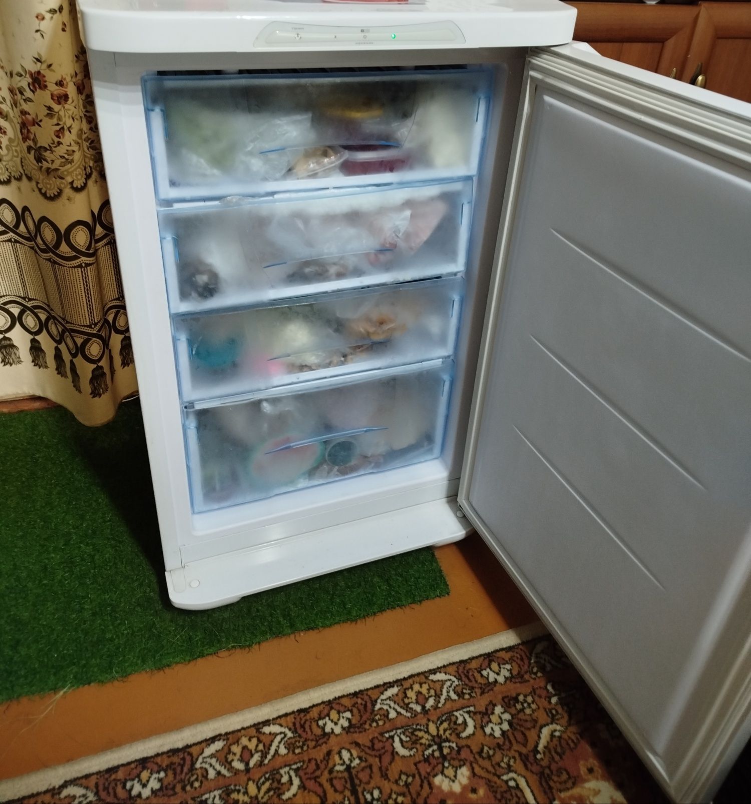 Продам морозильную камеру