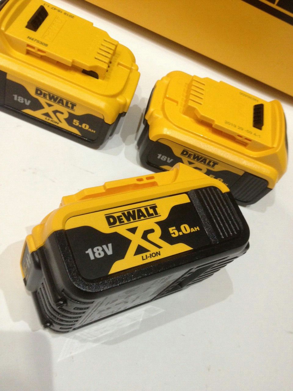 Гайковерт DeWALT DCF899N 18V XR Brushless / Безчетков 950Nm/610W