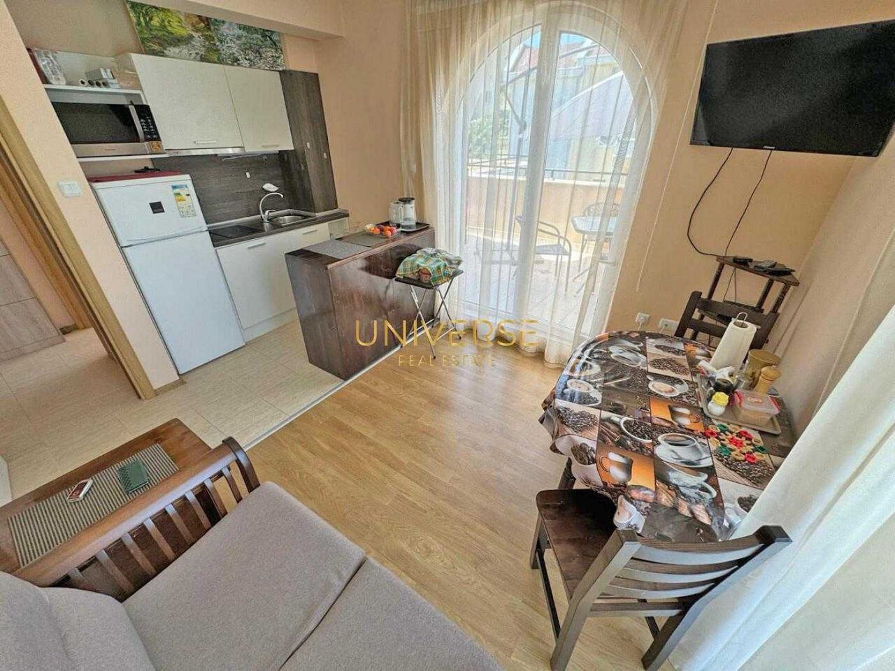Продава се Тристаен апартамент в к.к. Слънчев бряг - 72 кв.м за 1389 €/кв.м - Снимка #3