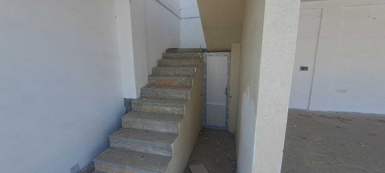 Sirdaryo viloyati Xovos tumanida Savdo dokoni sotiladi