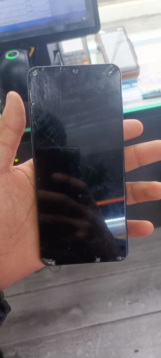 A12 xotira 32 yaxhi ishled iphone moto noutbuk