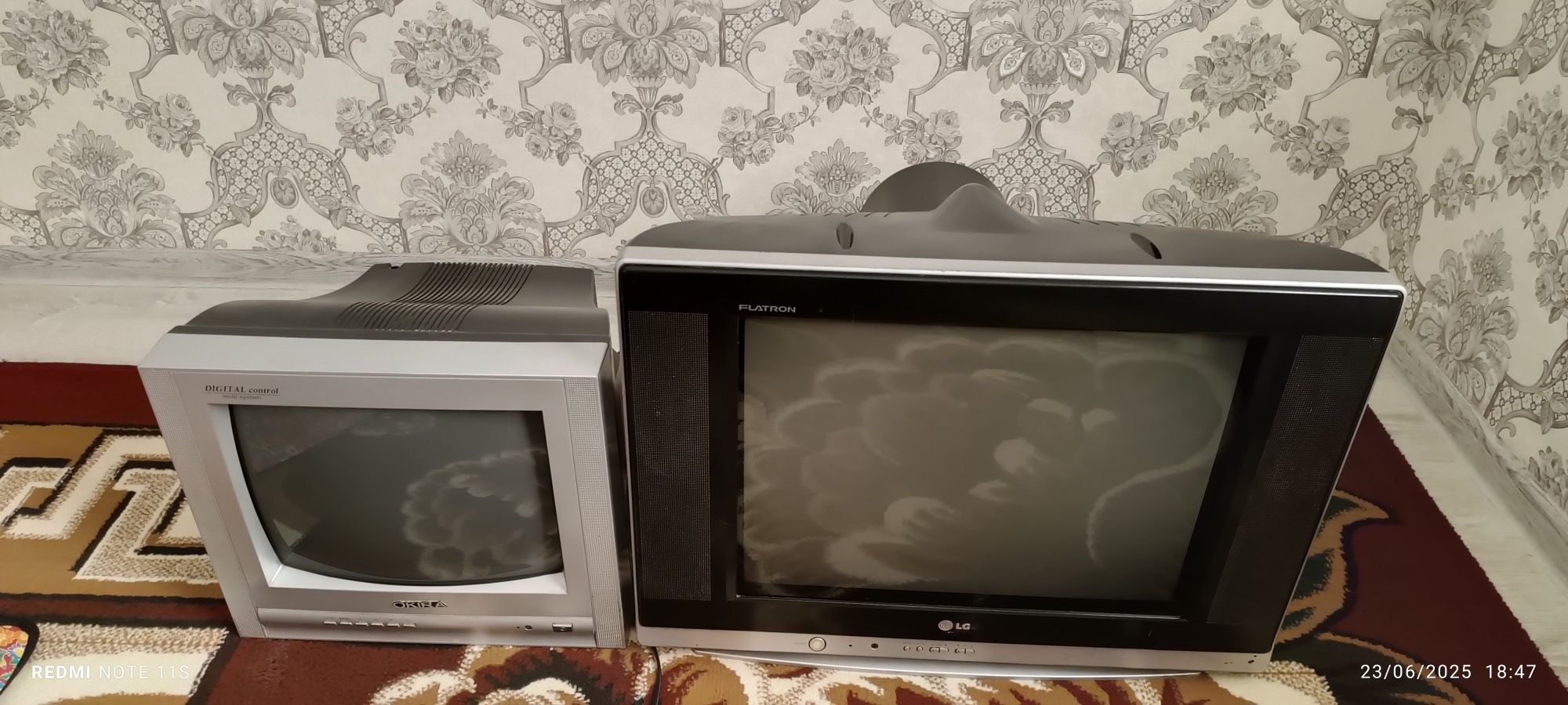 ikkala LG va OKIRA  Televizorla sotiladi