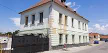 Cladire istorica, complet renovata  in centru Sanpetrului