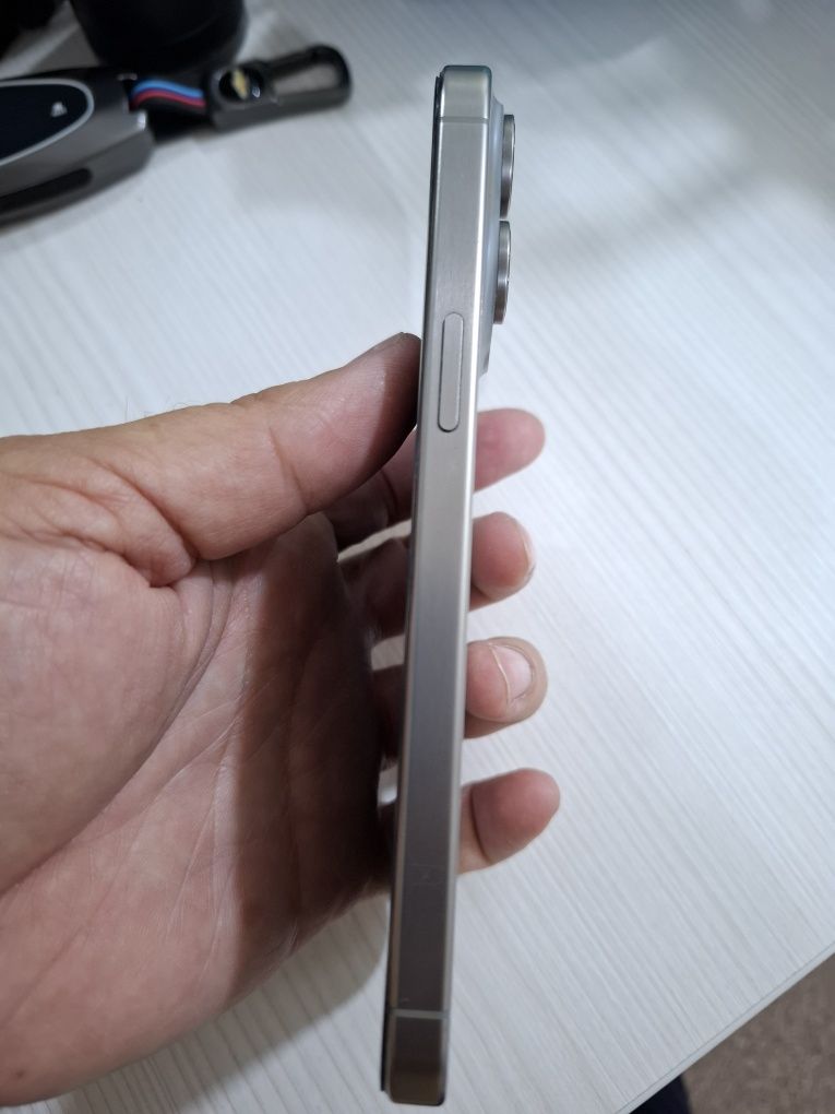 Iphone 15 Pro Max sotiladi yoki obmenga