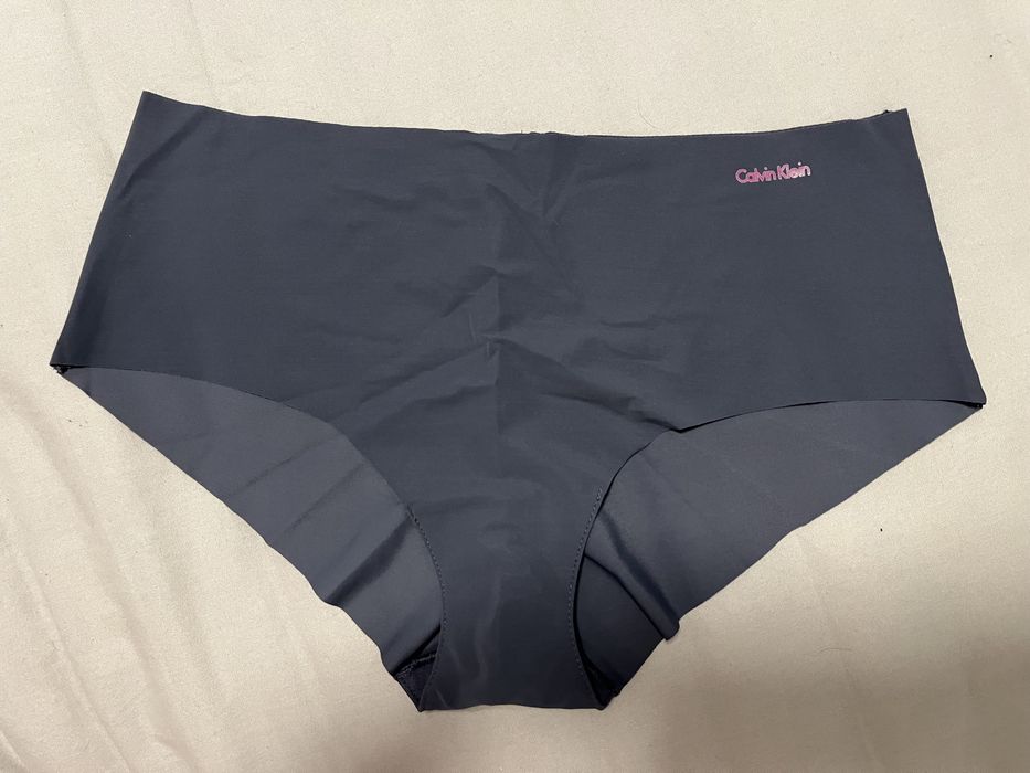 Безшевно бельо Victoria's Secret и Calvin Klein М р-р