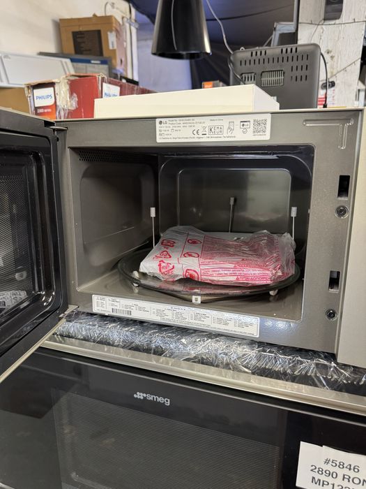 Cuptor cu microunde si grill  LG MH6535GIS