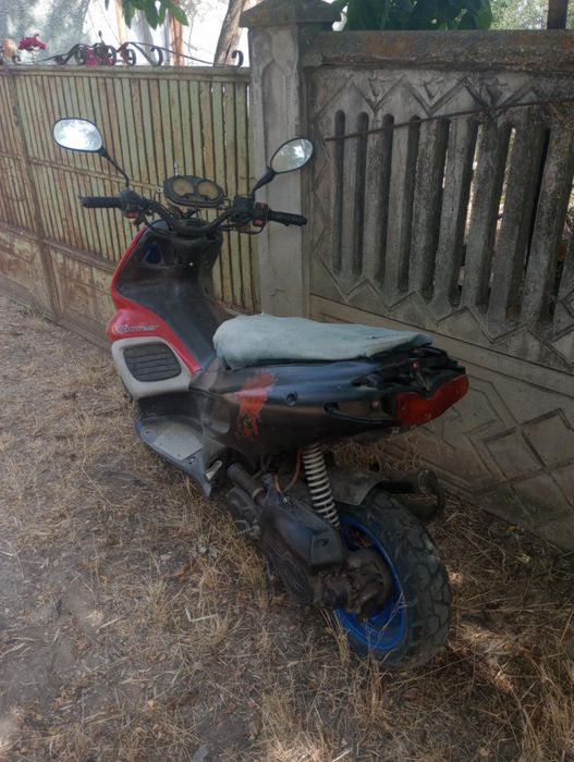 Scuter de vânzare 4t