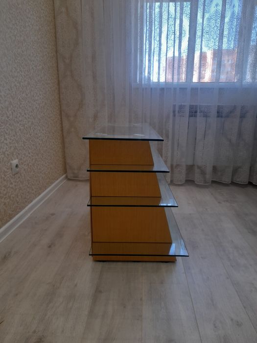 Продам подставку для телевизора.