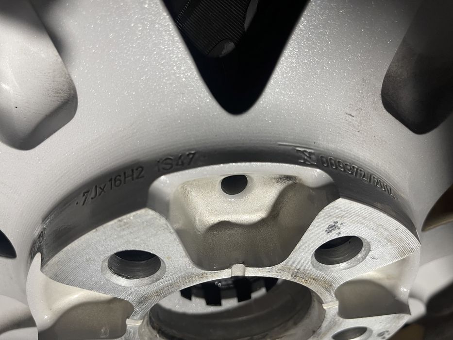 4 jante Mini Cooper R16 cu anvelope de iarna Pirelli